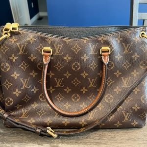 AUTHENTIC LOUIS VUITTON PALLAS TOTE